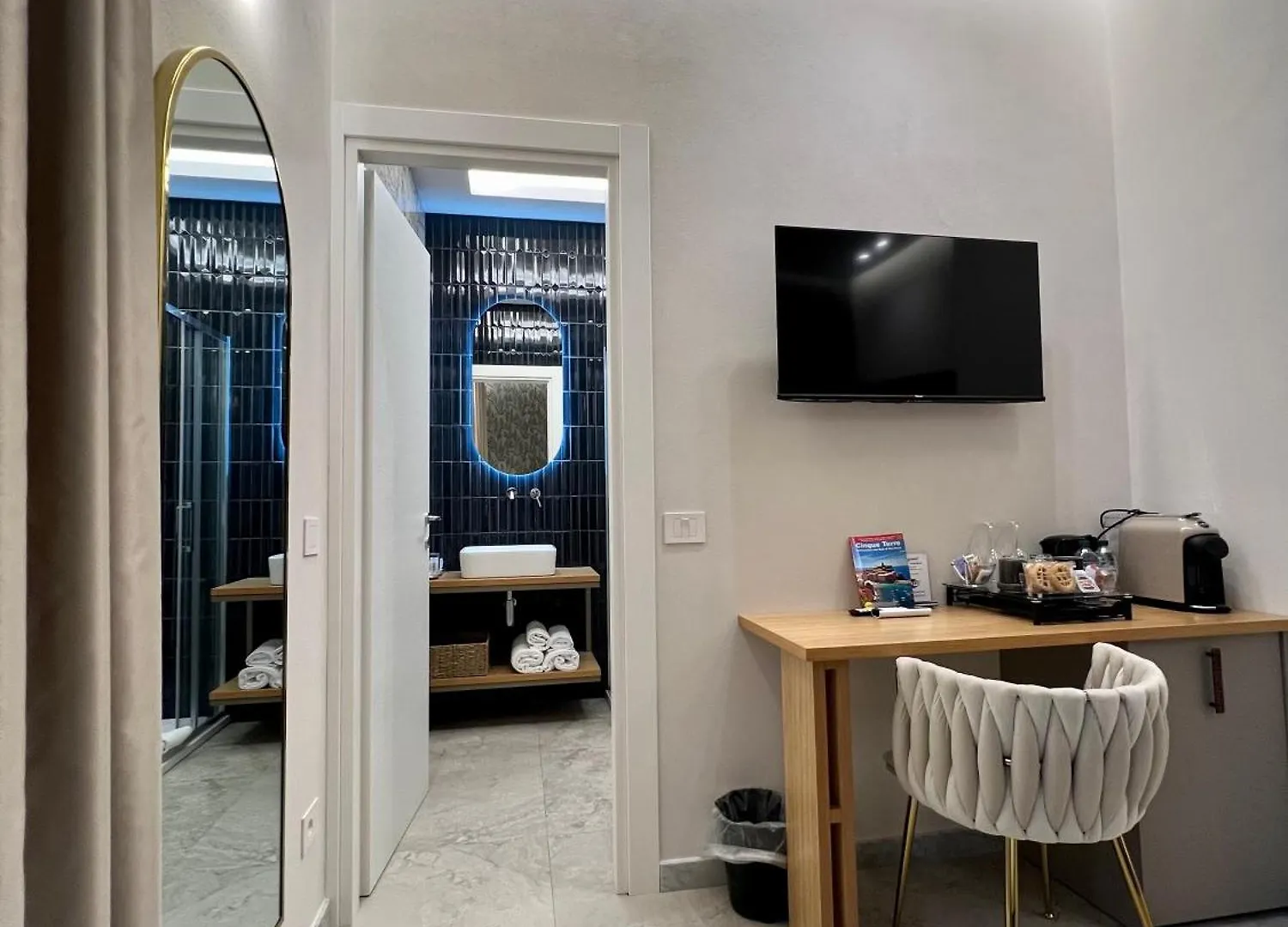 Elegant Rooms La Spezia