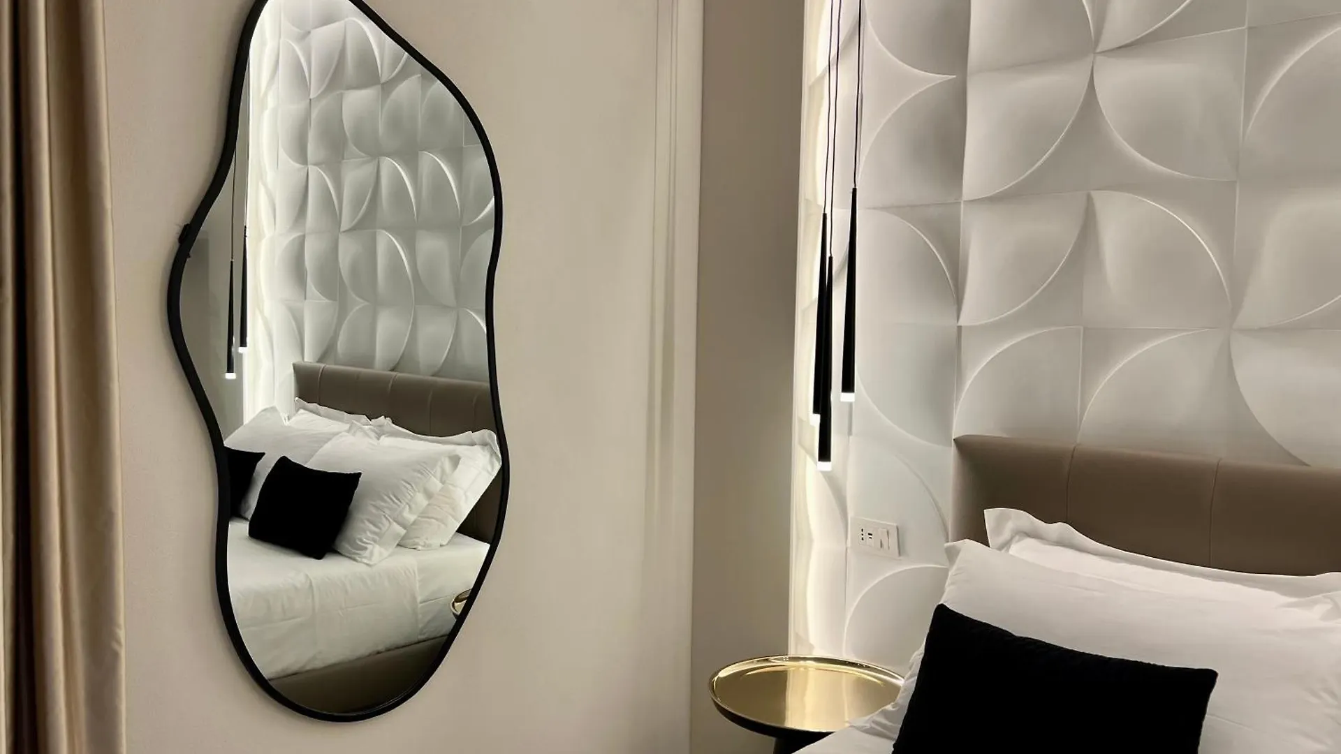 Elegant Rooms La Spezia