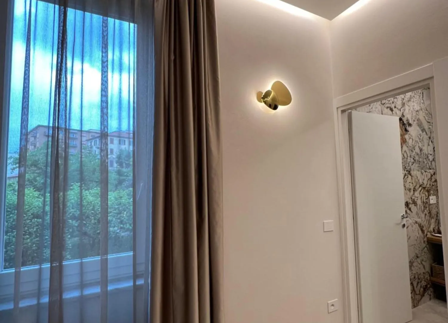 Elegant Rooms La Spezia Guest house