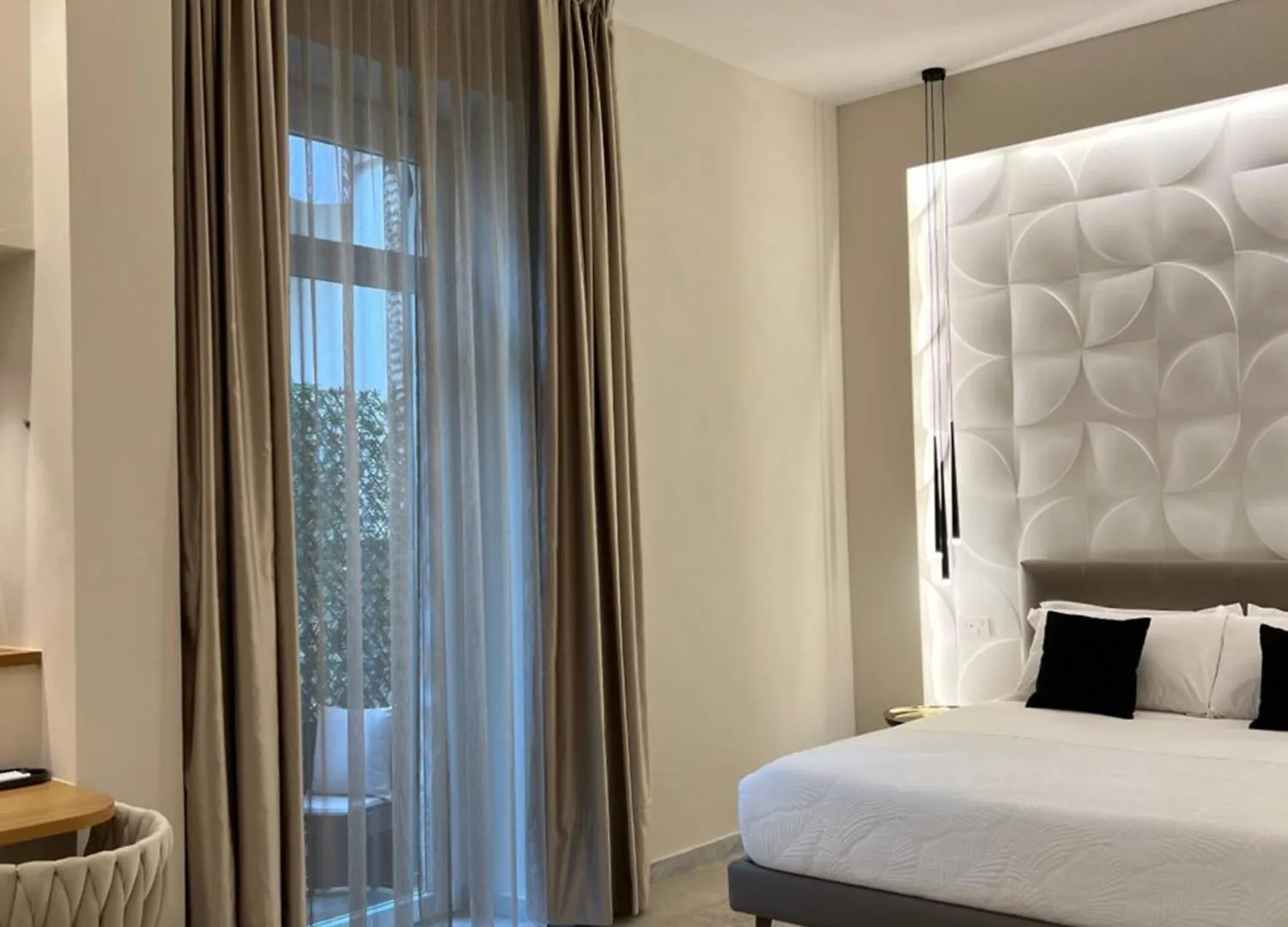 Elegant Rooms La Spezia 0*,