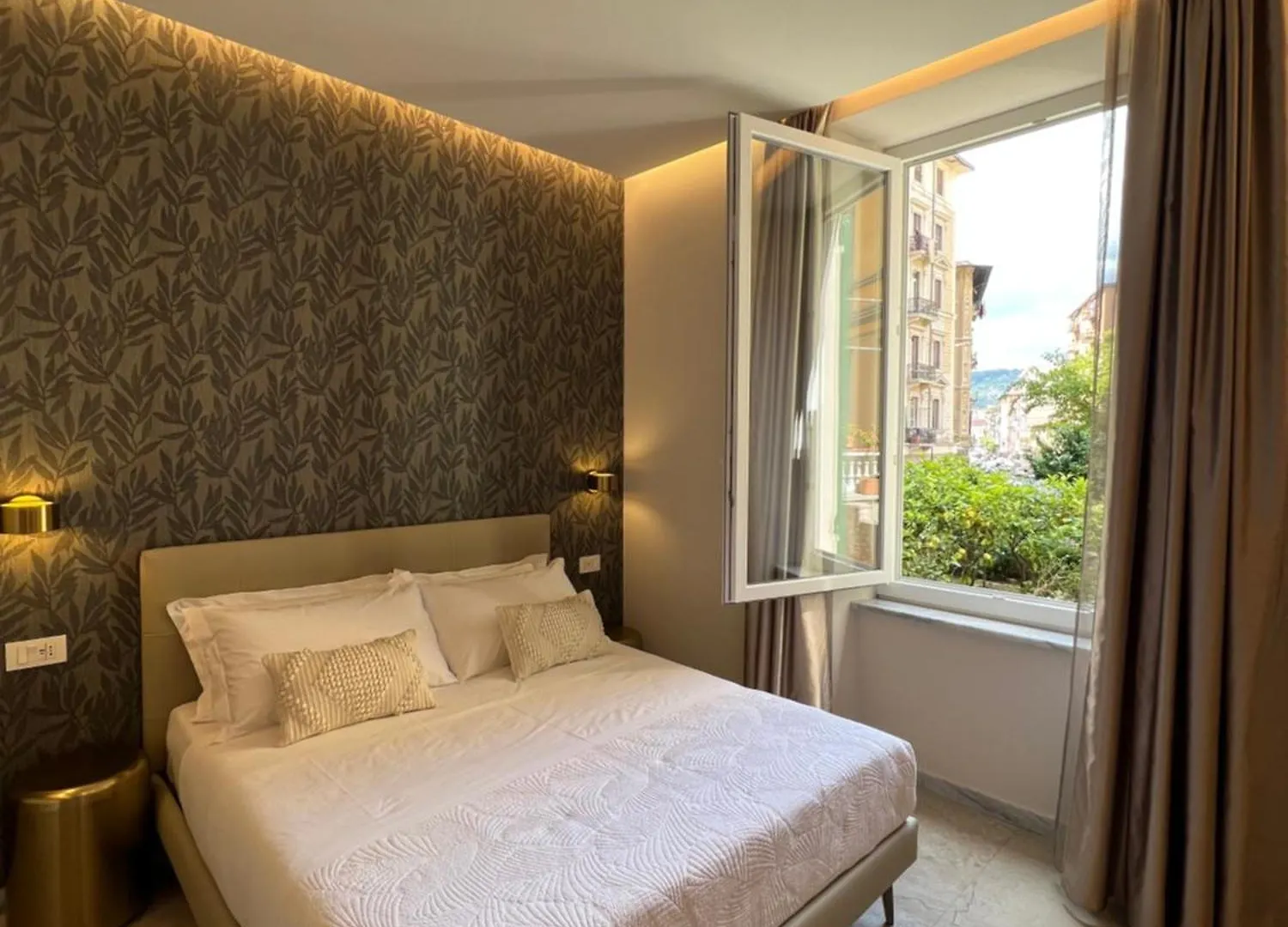 Guest house Elegant Rooms La Spezia Italy